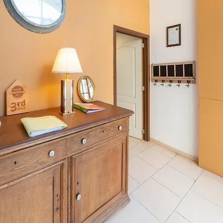 Rustic Bohon Family Retreat 別荘 *